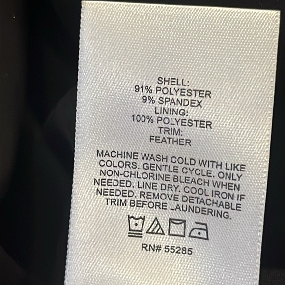Express Black Mini with Feather Trim Size 10 NWT - Picture 4 of 11